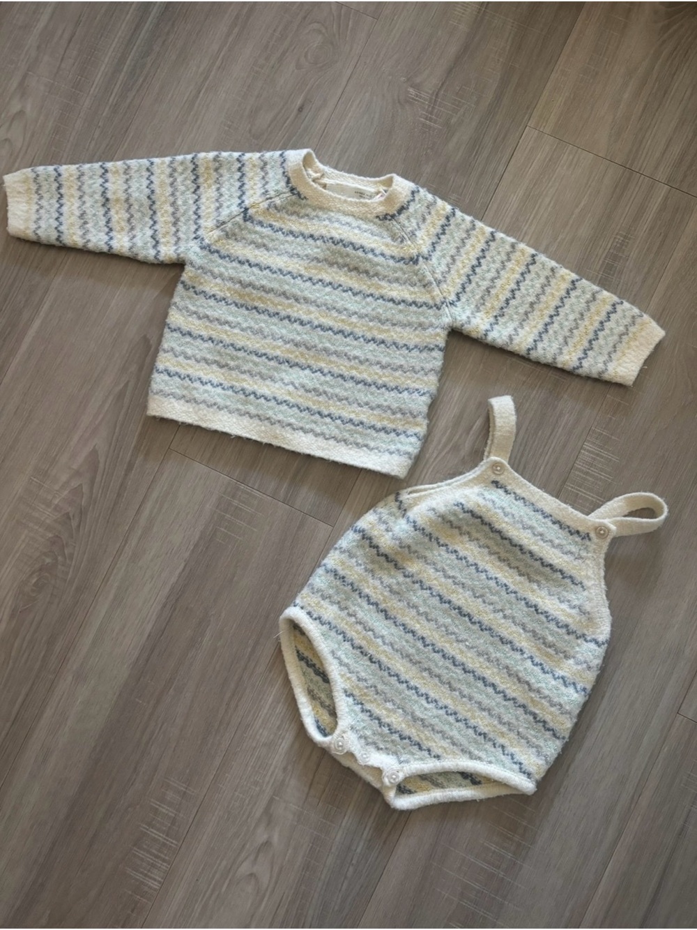 Zara Baby Girl Cream Baby Sweater and Romper Set with Blue & Yellow Stripes 6/9m